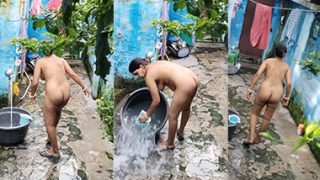 Desi Milf Bhabhi Bathing Her Home Captured Secretly Viral Clips – malluporn